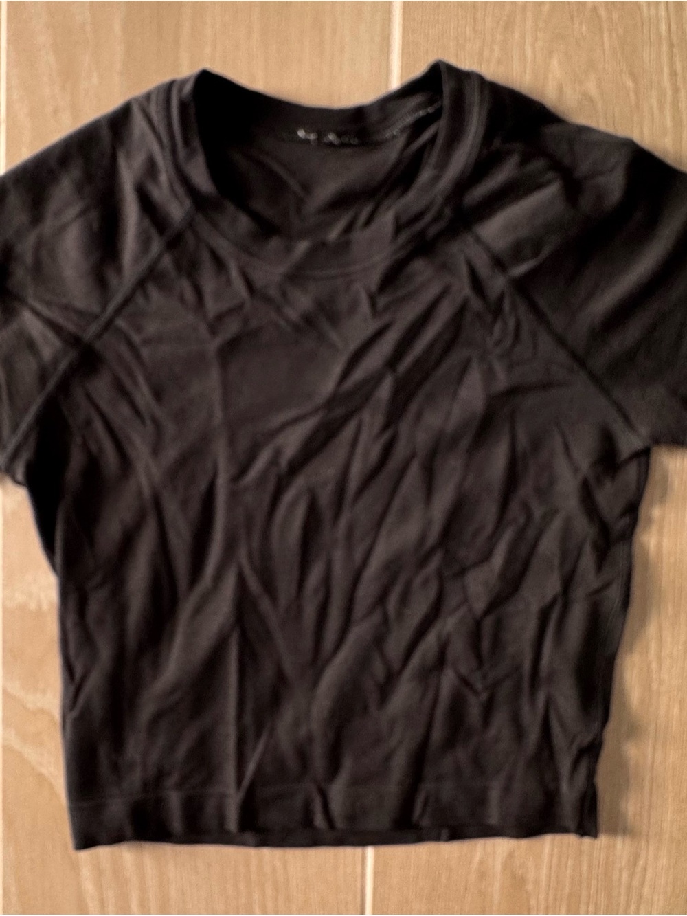 lululemon athletica Black Short Sleeve Crewneck Tee
